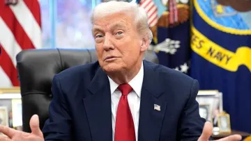 Літак Трампа мав проблеми та повернувся в США: чи відвідає президент форум у Давосі