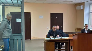 В Україні чоловік побив восьмимісячну дитину до смерті: суд виніс вирок, але прокуратура вимагає його змінити