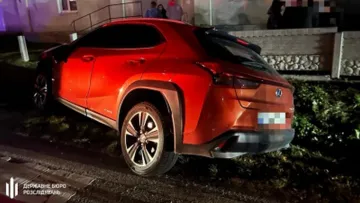 Суддя на Lexus збила двох людей на переході – один загинув на місці: трагедію розслідує ДБР