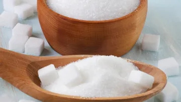 Солодке може зашкодити ниркам: лікарі попередили про приховані ризики надмірного споживання цукру