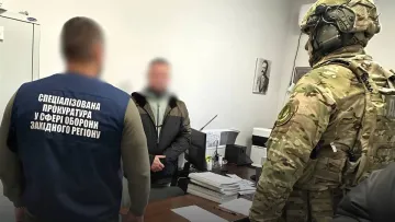 Катували та вимагали гроші за уникнення мобілізації: співробітникам ТЦК оголосили підозри на Буковині