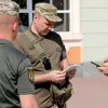 Працівників ТЦК зобов’яжуть носити бодікамери: коли відеофіксація стане обовʼязковою