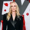Елегантність у кожній деталі: Ума Турман показала ефектний образ на заході Paramount+ у Нью-Йорку