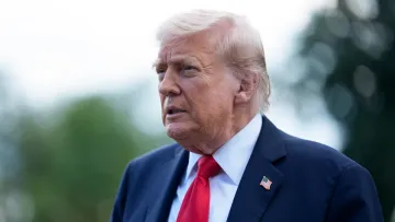 Трамп планує обговорити з Сі Цзіньпіном імпорт російської нафти: які рішення готуються