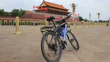 Вона пожартувала, а він поїхав: чоловік проїхав 4400 км на велосипеді заради примирення з дружиною