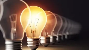 Ситуація в деяких регіонах покращується: оприлюднено графіки відключень електроенергії на 19 листопада