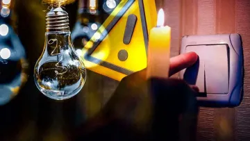 Графіки відключення світла 21 листопада: на українців чекають по 16 годин блекаутів
