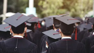 В Україні можуть скоротити бакалаврат до трьох років: що в подальшому чекає на студентів