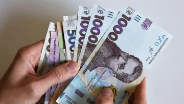 В Україні можуть суттєво зрости виплати людям з інвалідністю: які суми передбачає законопроект
