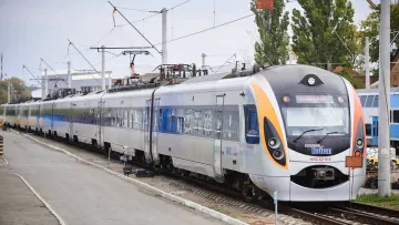 Укрзалізниця призупинила курсування швидкісного потягу «Інтерсіті» Київ – Харків: що робити пасажирам 