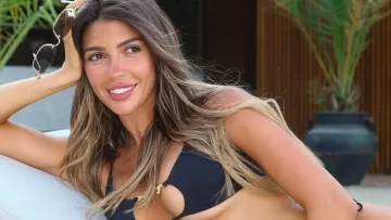 Стильно, ніжно та тендітно: дружина Яремчука поділилася відвертими світлинами – ефект «Вау» забезпечений