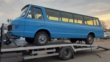 ЗІЛ-3207 «Юність» за $150 тисяч: в Україні продають музейний автобус часів СРСР