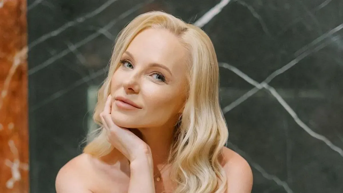 «Світ штормить як ніколи»: Даша Трегубова здивувала підписників відвертими фото у боді