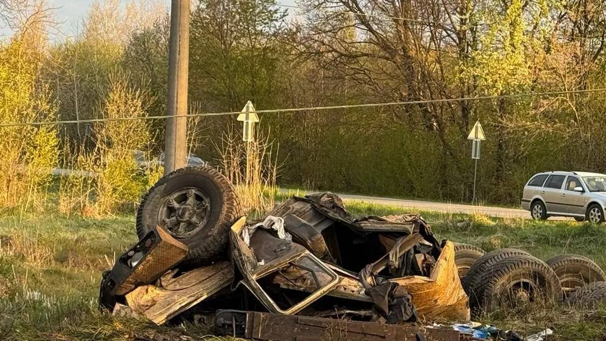 Потяг зіштовхнувся із автокраном на переїзді: на Львівщині загинув машиніст поїзда – ветеран війни