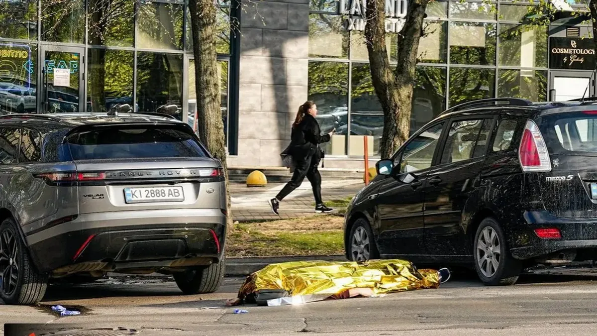 Генпрокурор Кравченко повідомив, що терорист з Велмарта вбив батьків підлітка: сам хлопець отримав поранення