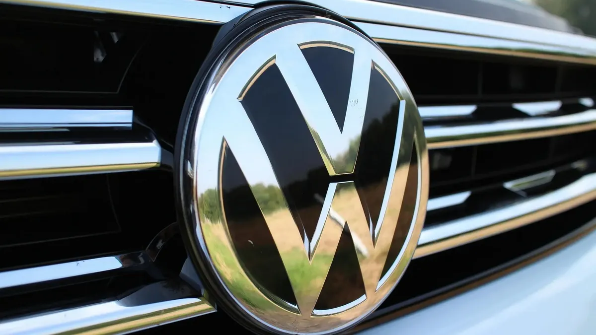 Небезпечна несправність у Volkswagen та Audi: мільйони німецьких авто можуть втратити керування