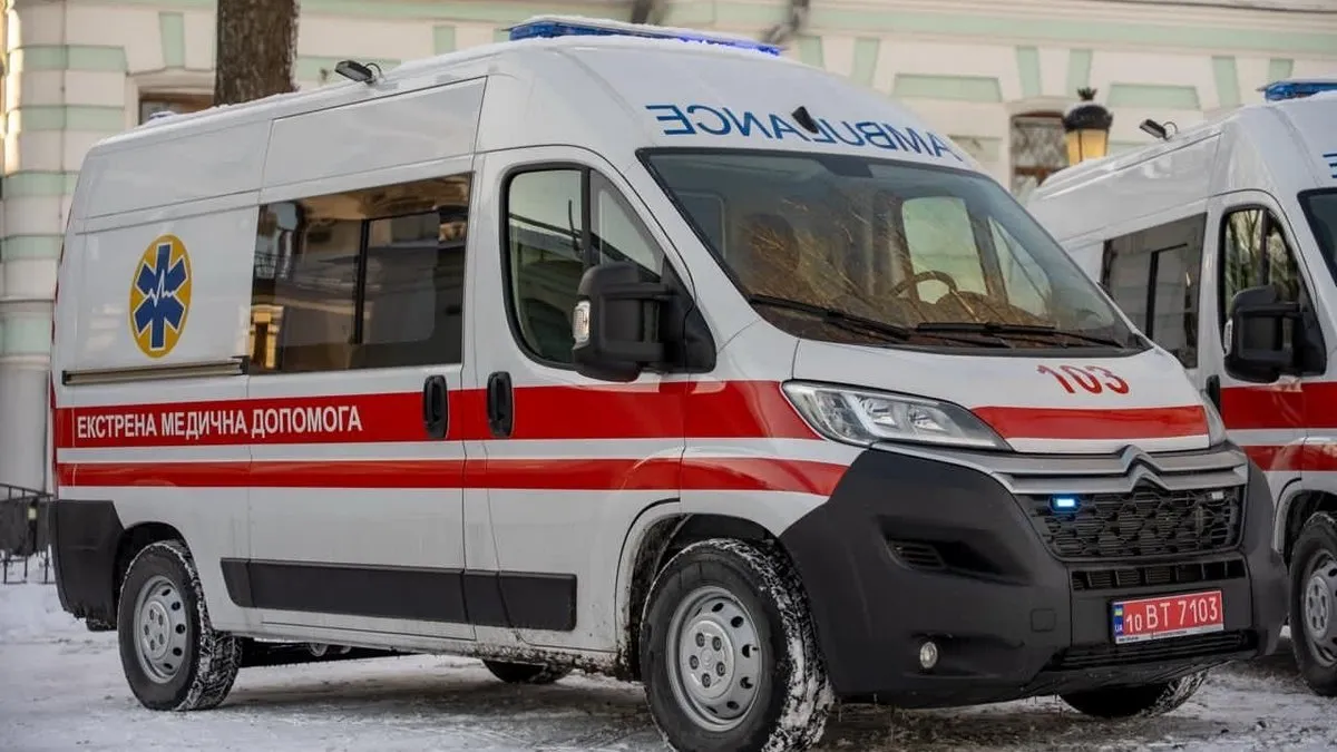 Україна отримала автомобілі екстреної допомоги від Казахстану: в які регіони передали швидкі