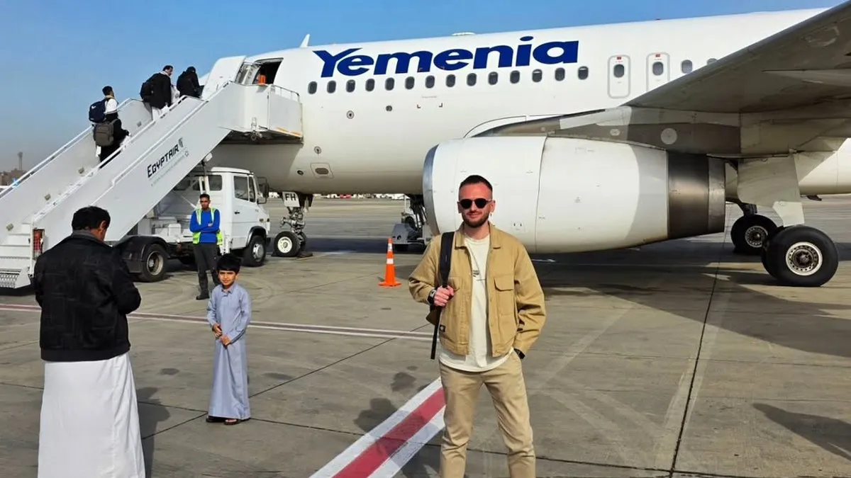 Відвідав 85-ту країну, але застряг в Омані: український журналіст не може вибратися з Близького Сходу