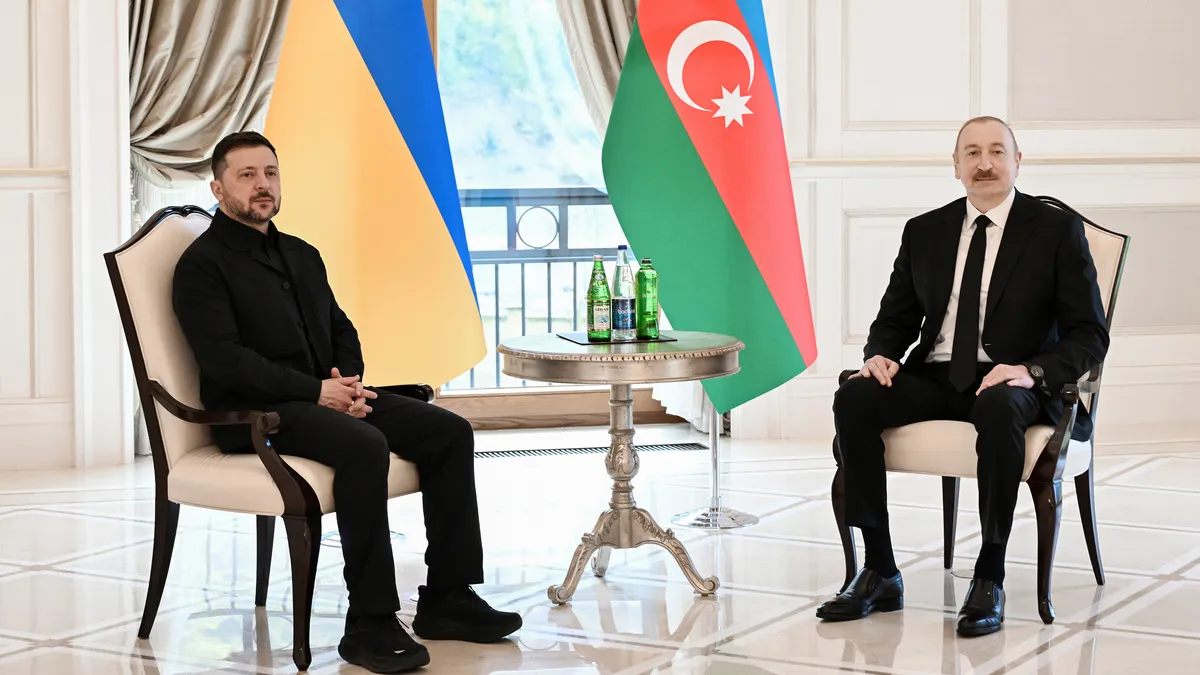 Зеленський зустрівся з Алієвим: глави України та Азербайджану домовились розвивати два важливих напрямки